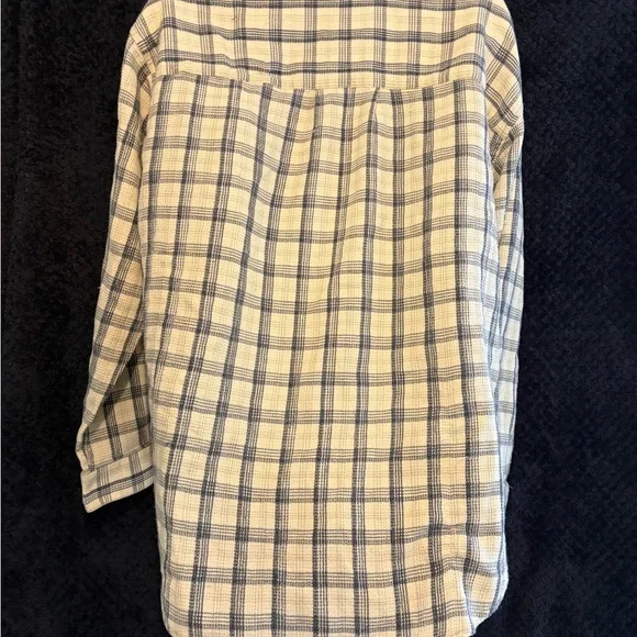 Basic Elements Lightweight Plaid Overshirr - Picture 5 of 6